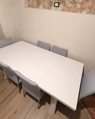 Tavolo cucina/salotto