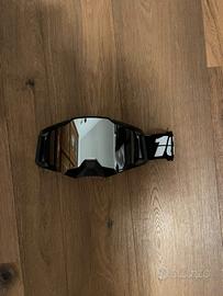 Maschera armega 100%  nera e bianca