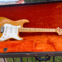 Fender stratocaster natural maple neck del 1975 