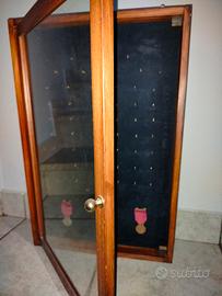 espositore, teca porta medaglie