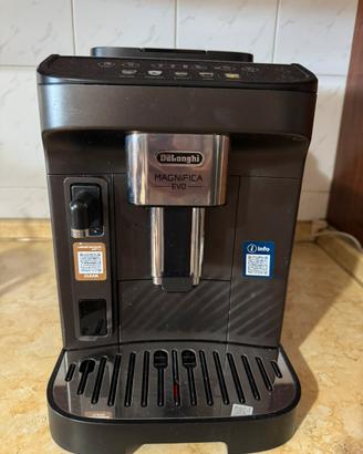 Macchinetta caffe delonghi magnifica evo