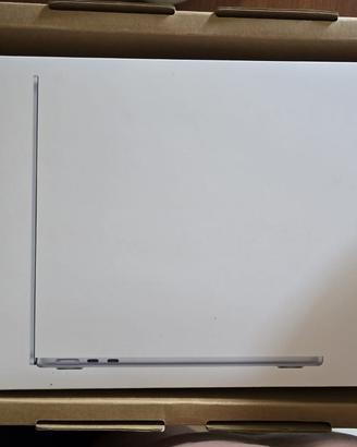 MacBook Air 13", Chip M5, 10 CPU, 8 GPU,16 GB,512G