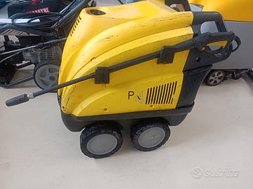 IDROPULITRICE 140 BAR 220 V