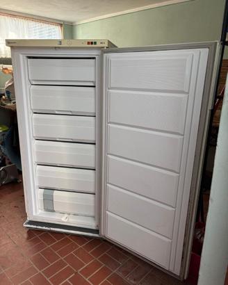 Freezer a cassetti pulito funzionante 62x66x142h