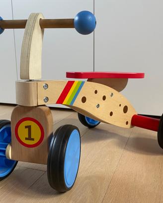 Triciclo senza pedali