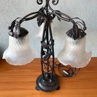 Lampada tavolo 3 luci ferro battuto vintage