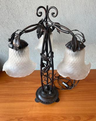 Lampada tavolo 3 luci ferro battuto vintage