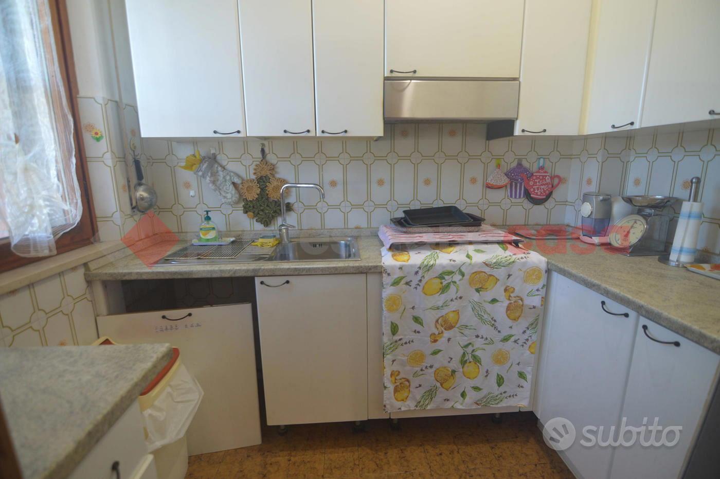 Casa – Perugia, Parlesca - Altro