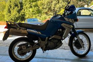 Moto Yamaha Tenere 660 XTZ