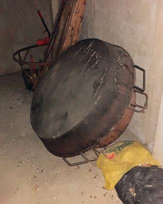 pentole industriali per sagre e/o estratto di pomo