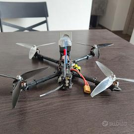 drone long range  7 pollici analogico e batterie 