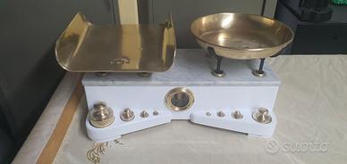 Bilancia a due piatti d’epoca inizio 900