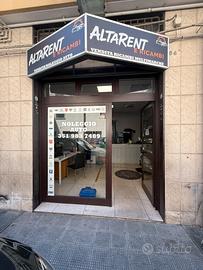 Locale commerciale ricambi auto