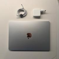 MacBook Air M3 – 16GB RAM / 256GB SSD