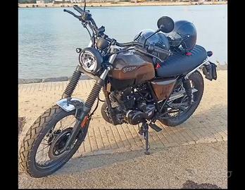 Moto Brixton Cromwell 