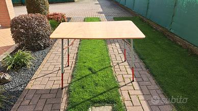 Tavolo Castelmerlino