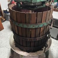 Torchio per vino