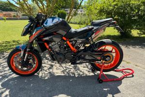 KTM Duke 890r