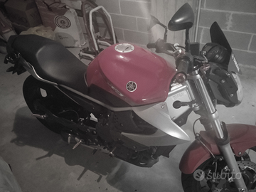 Yamaha XJ6 2011