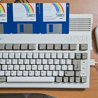 Amiga 600 con hd. 4 mb fast