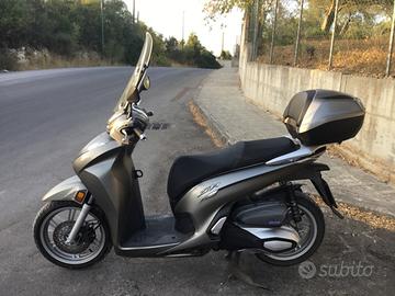 Honda sh350i 2022