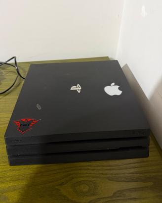 PlayStation 4 pro 1 tb