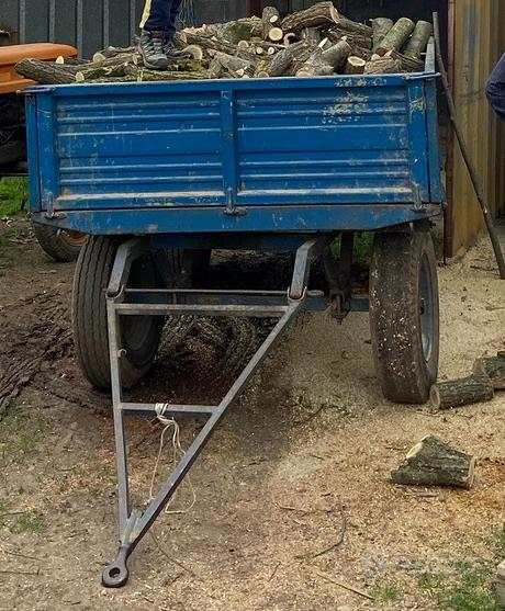 Rimorchio Agricolo con Ribaltamento Trilaterale