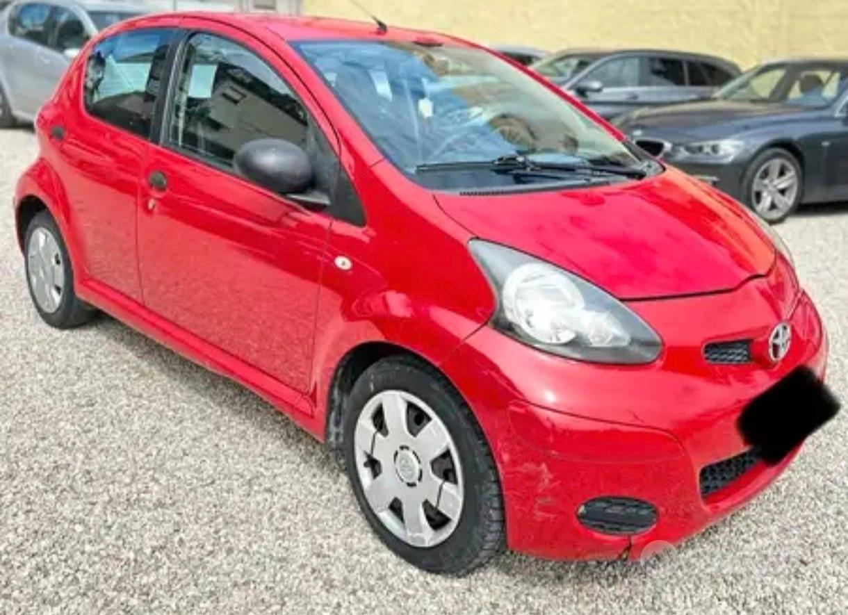 TOYOTA Aygo 1ª serie