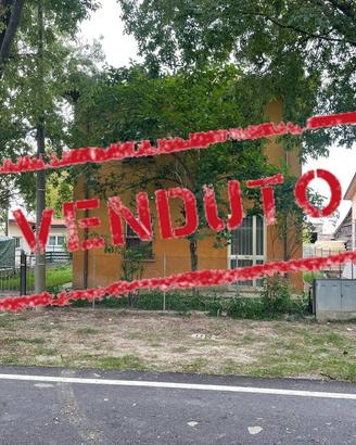 Villa di 87 m² con 4 locali e box auto a Conselice