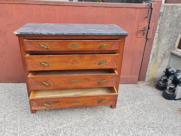 Cassettiera in legno massello con piano in marmo 