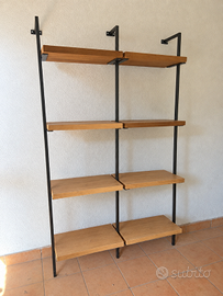 Libreria in ferro e legno