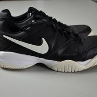 Scarpe da tennis Nike taglia 38,5 city court Uomo