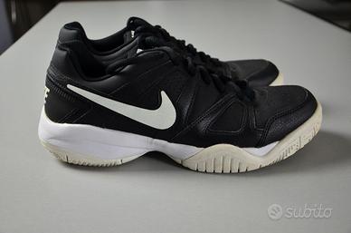 Scarpe da tennis Nike taglia 38,5 city court Uomo