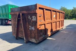 CONTAINER SCARRABILE USATO A CIELO APERTO