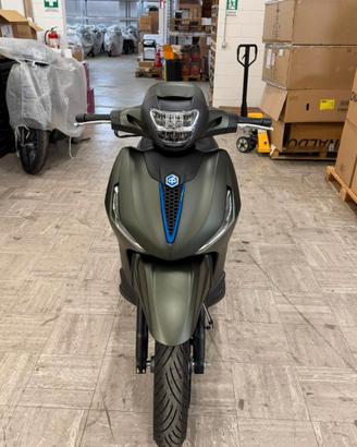 Piaggio Beverly 310s Verde Jungle NUOVO