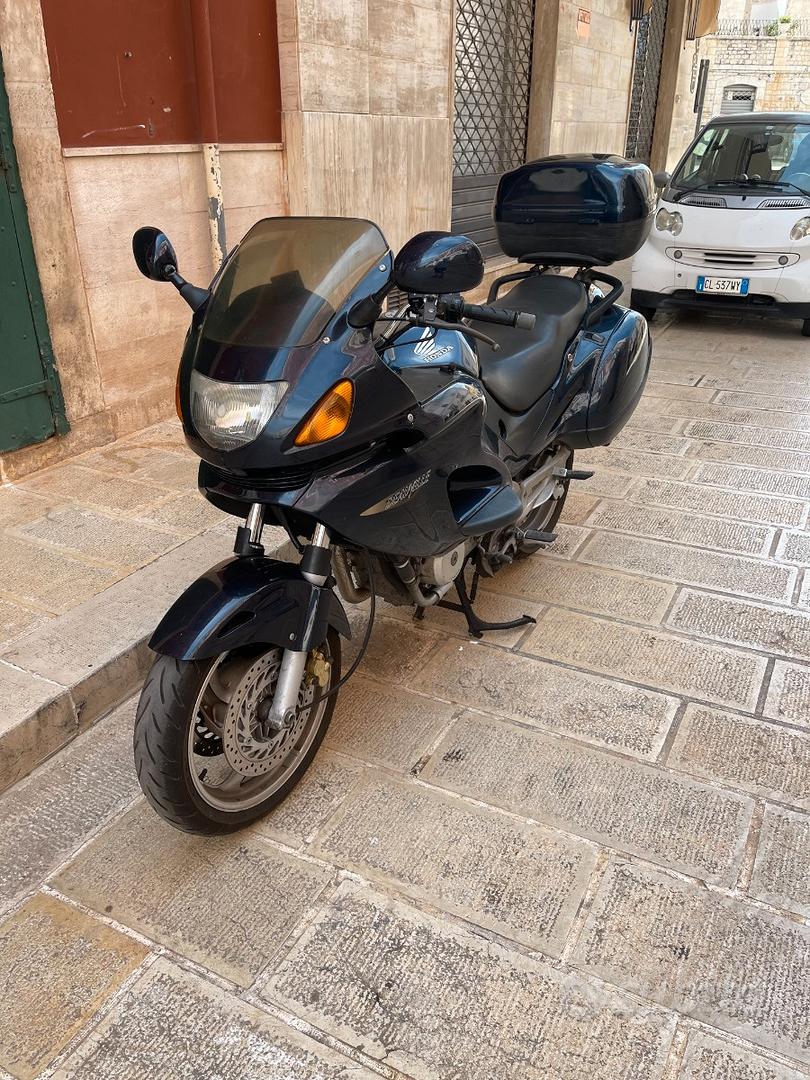 Honda Deauville 1999 Moto e Scooter In vendita a Bari