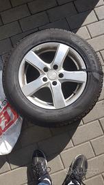 Gomme invernali Pirelli su cerchio 215/65 R16 80%