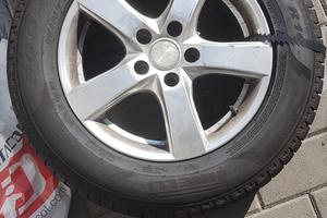 Gomme invernali Pirelli su cerchio 215/65 R16 80%