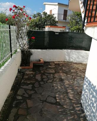Villino con piccolo giardino