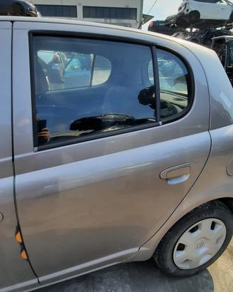 TOYOTA YARIS 2004 - PORTA POSTERIORE SINISTRO
