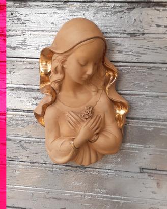 Madonna + statuina