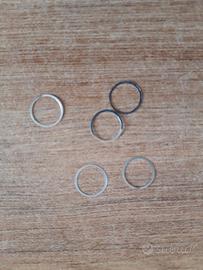 5 anelli in alluminio