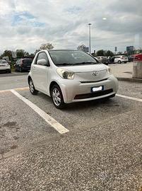 TOYOTA IQ