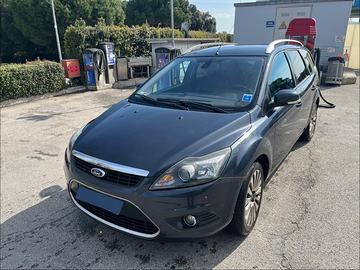 Ford Focus SW 1.6 90cv Titanium - anno 2009