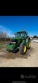 John Deere 6820