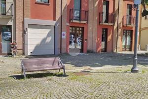NEGOZIO A COLLEGNO