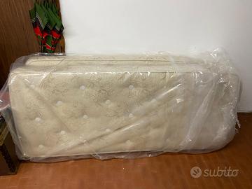 MATERASSI IN BUONO STATO