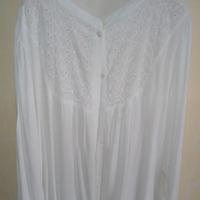 Camicia bianca con dettaglio pieghe e pizzo, tg.L