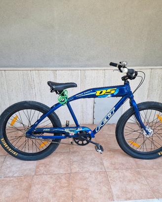 bicicletta Felt Cruiser Americana