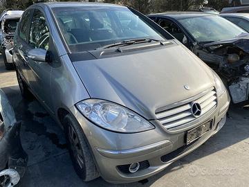 Ricambi usati per Mercedes Classe A 200 CDI 05